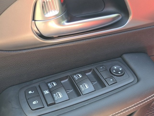 New 2026 Chrysler Pacifica Select image 30