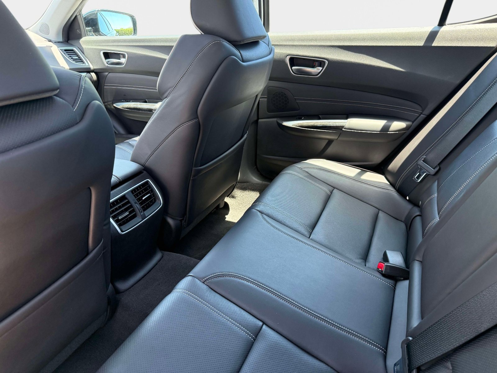 Used 2020 Acura TLX V6 w/ Technology Package FWD image 13