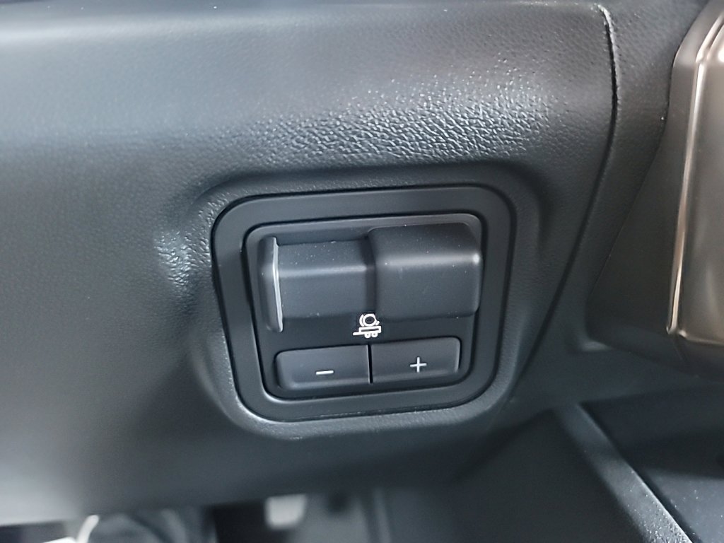 Used 2025 GMC Hummer EV 2X w/ LPO, Dark Essentials Package AWD/4WD image 33