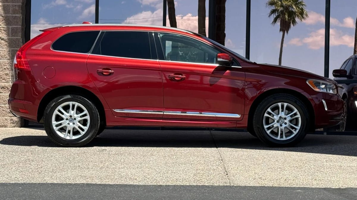 Used 2016 Volvo XC60 T5 Premier FWD image 15