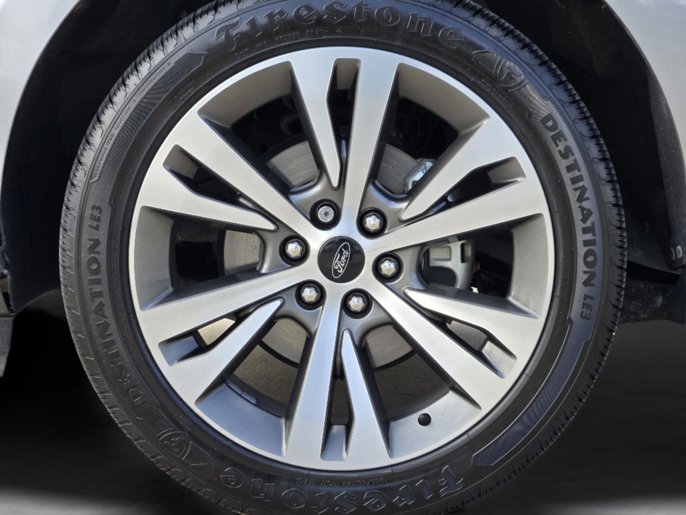 Used 2020 Ford Expedition Limited w/ Equipment Group 302A RWD image 38