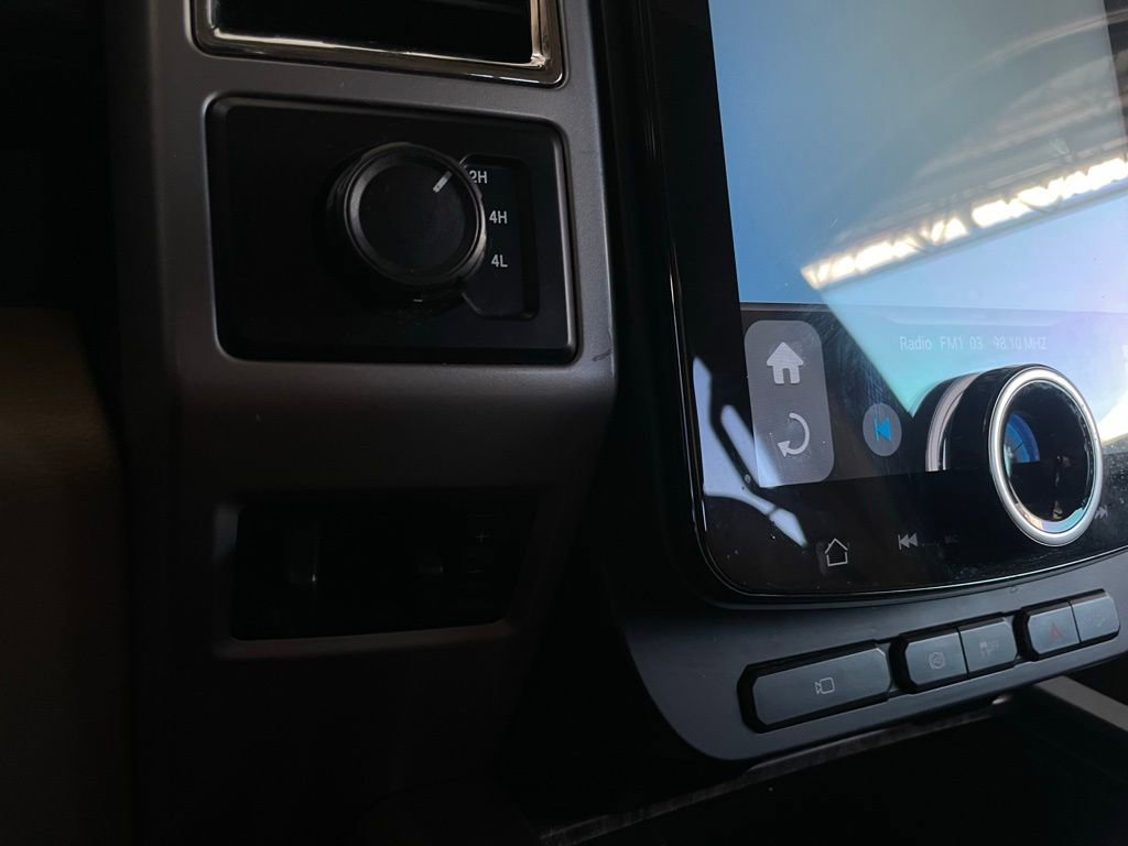 Used 2018 Ford F350 Lariat w/ Lariat Ultimate Package image 35