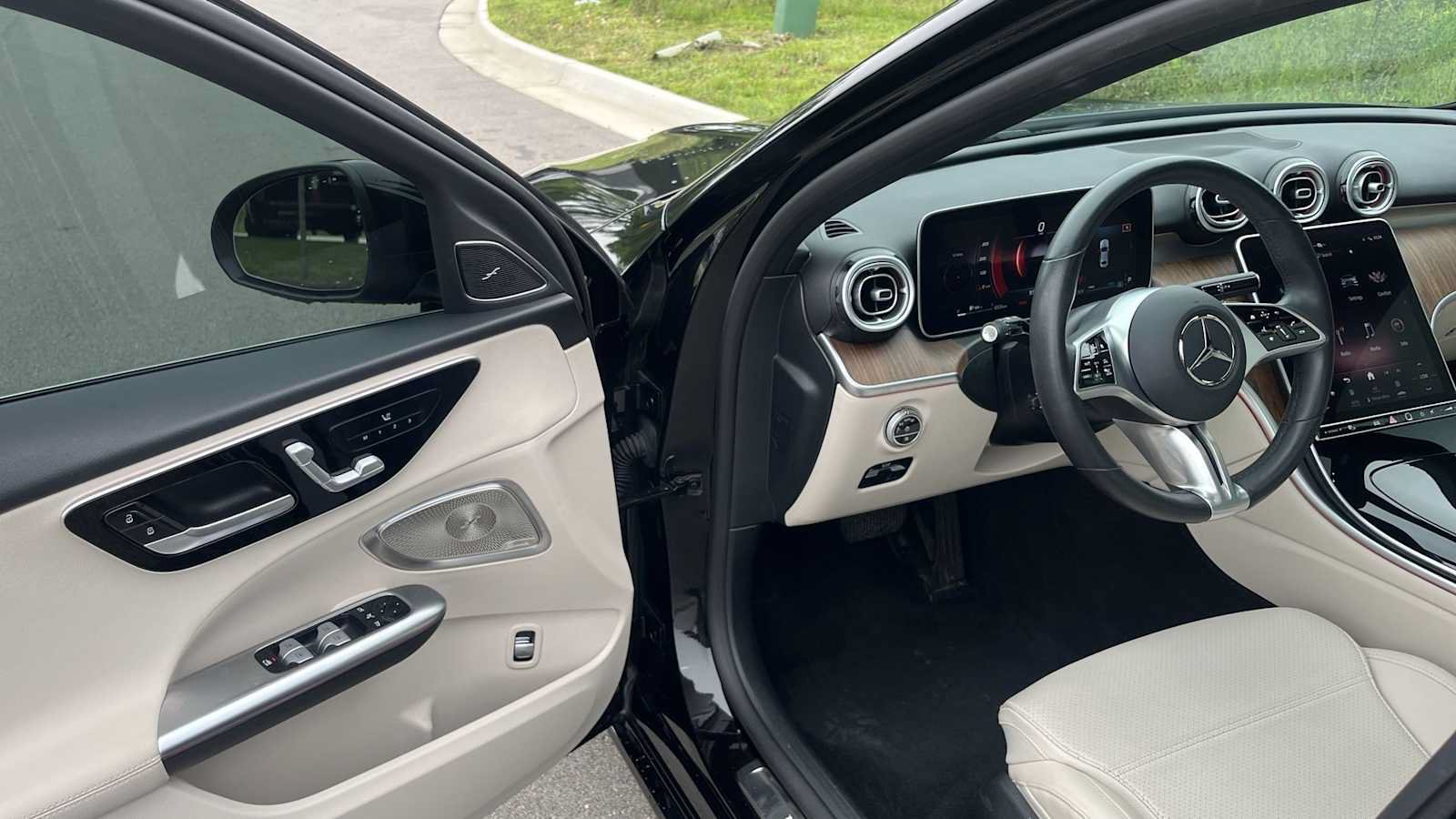 Certified 2023 Mercedes-Benz C 300 4MATIC Sedan image 15