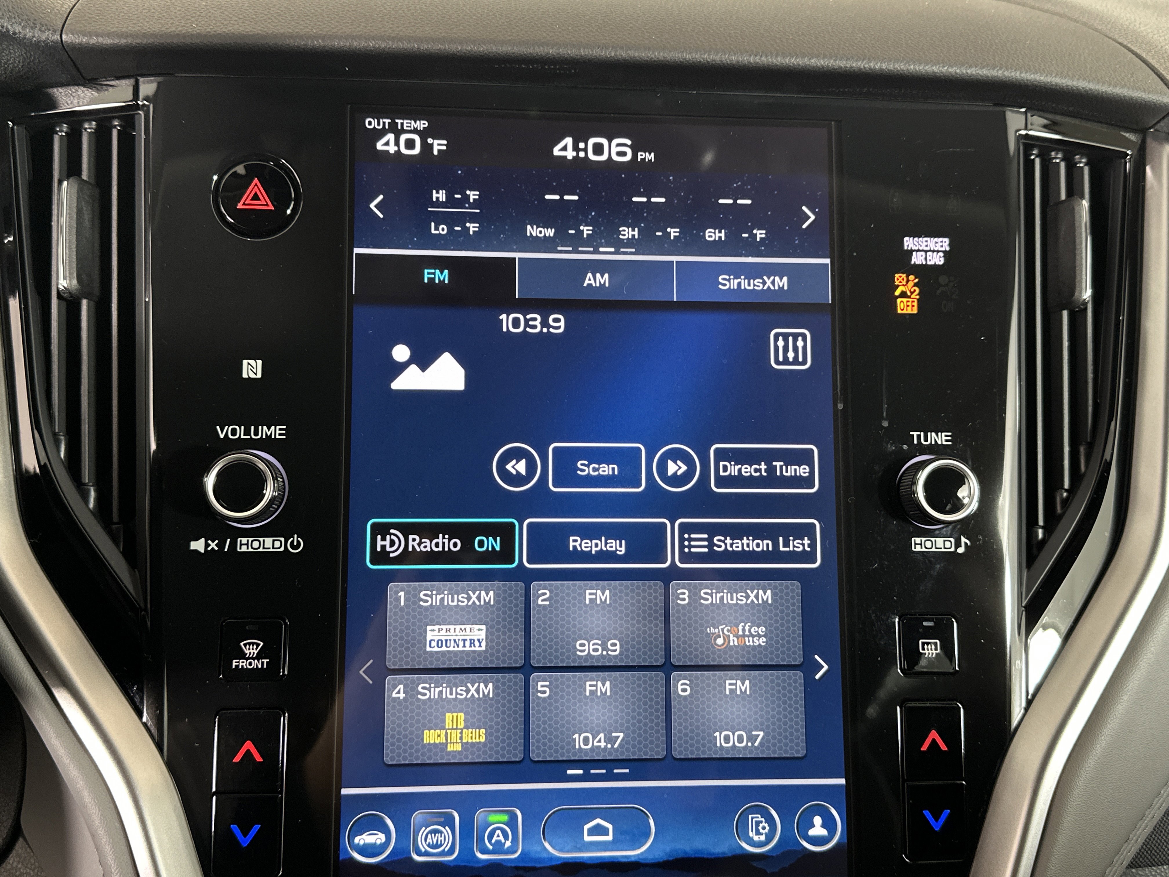 Used 2025 Subaru Outback Premium w/ Popular Package #1A image 19