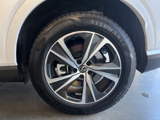 Used 2024 Lexus RX 350 Premium w/ Accessory Package (Z1) FWD image 10