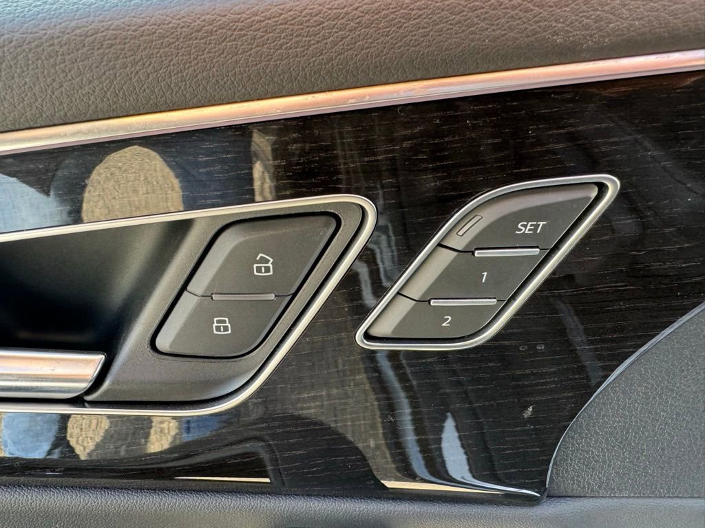Used 2025 Audi Q8 Premium Plus image 20