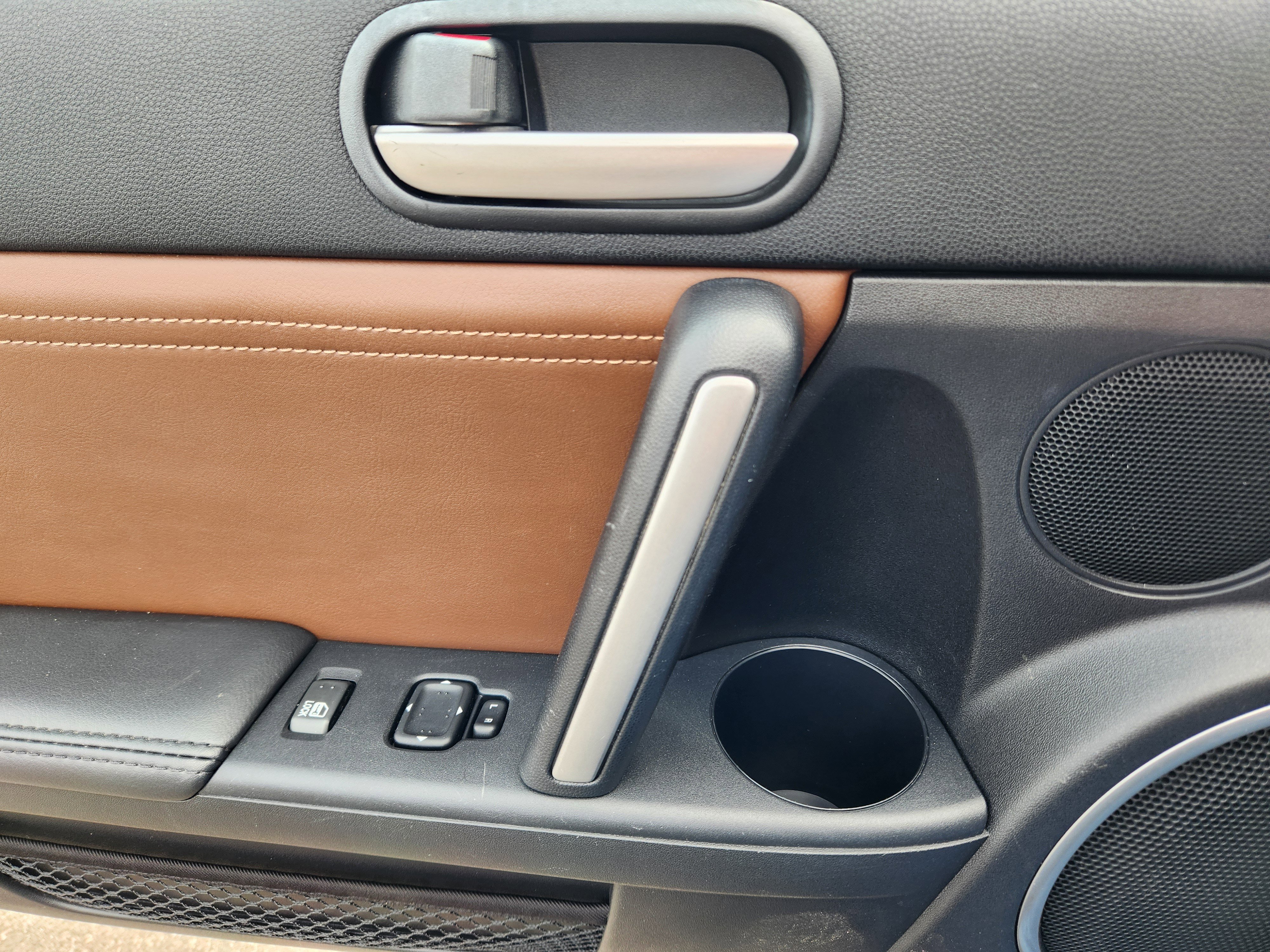 Used 2015 MAZDA MX-5 Miata Grand Touring w/ Premium Package image 8