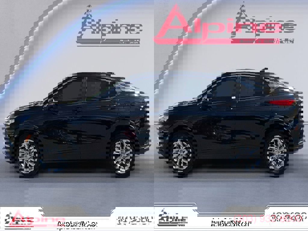 Used 2025 Buick Envista Preferred image 2