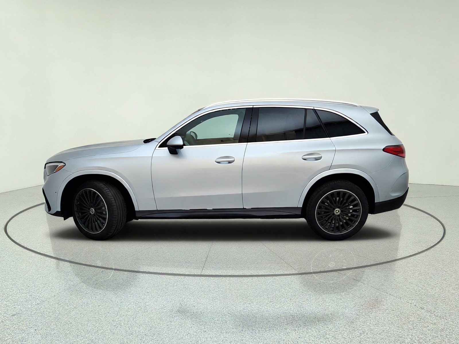 New 2026 Mercedes-Benz GLC 300 image 14