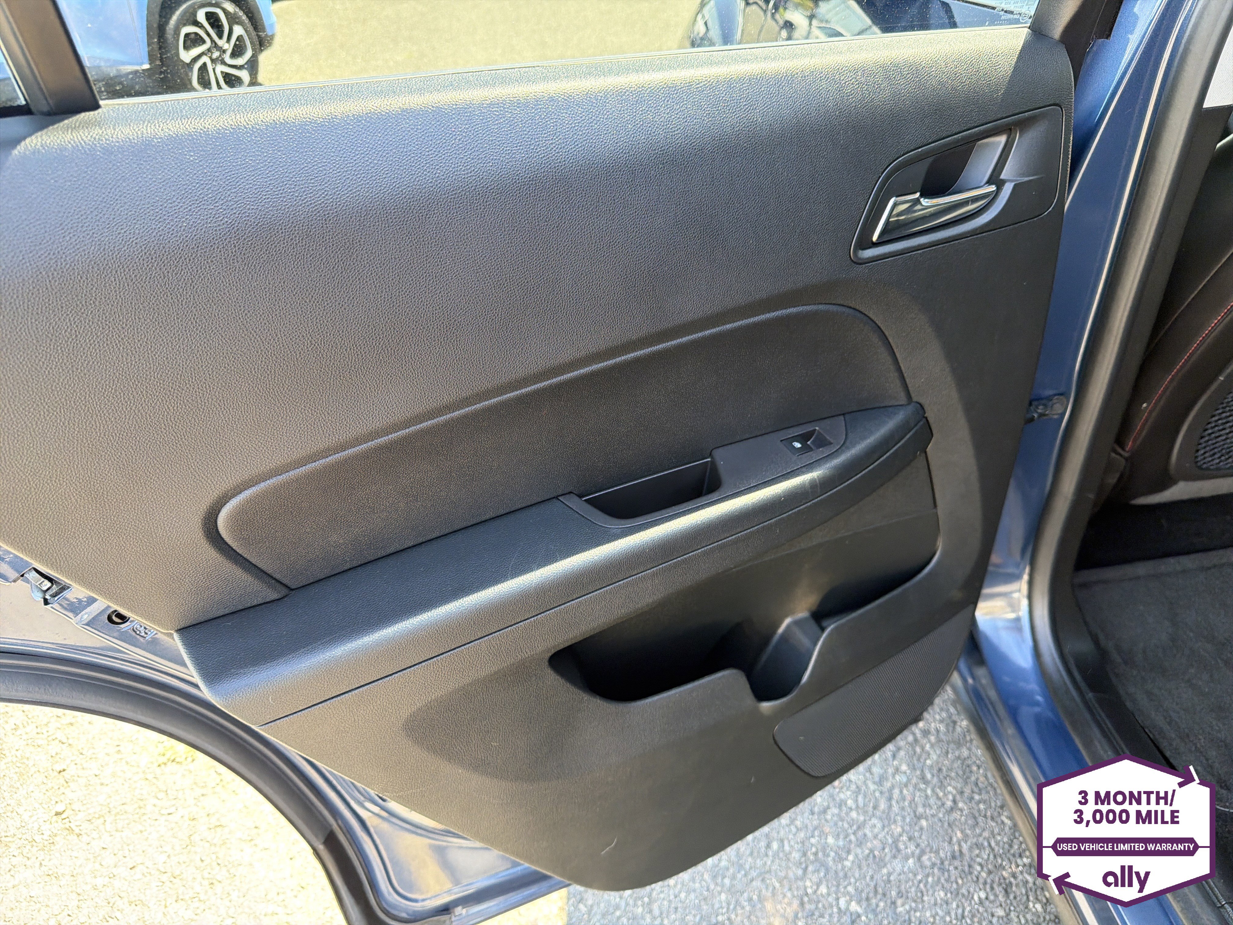 Used 2016 Chevrolet Equinox LTZ w/ Enhanced Convenience Package AWD/4WD image 13