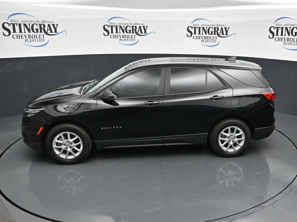 Used 2023 Chevrolet Equinox LS FWD image 24