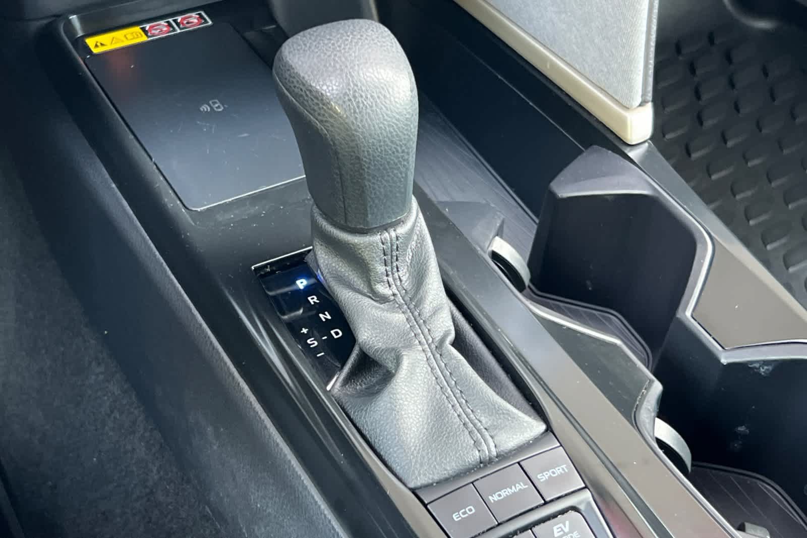 Used 2025 Toyota Camry LE FWD image 22