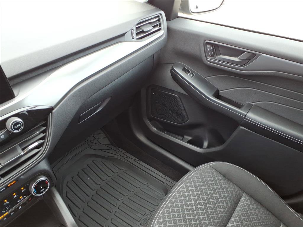 Used 2024 Ford Escape Active image 31