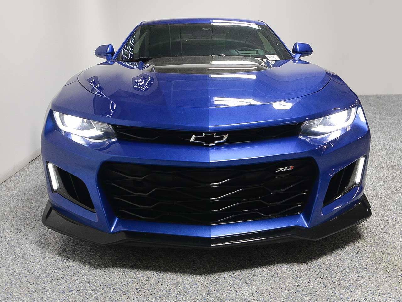 Used 2017 Chevrolet Camaro ZL1 image 2