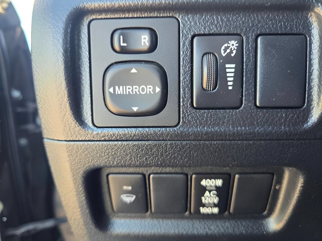 Used 2018 Toyota 4Runner SR5 Premium AWD/4WD image 15