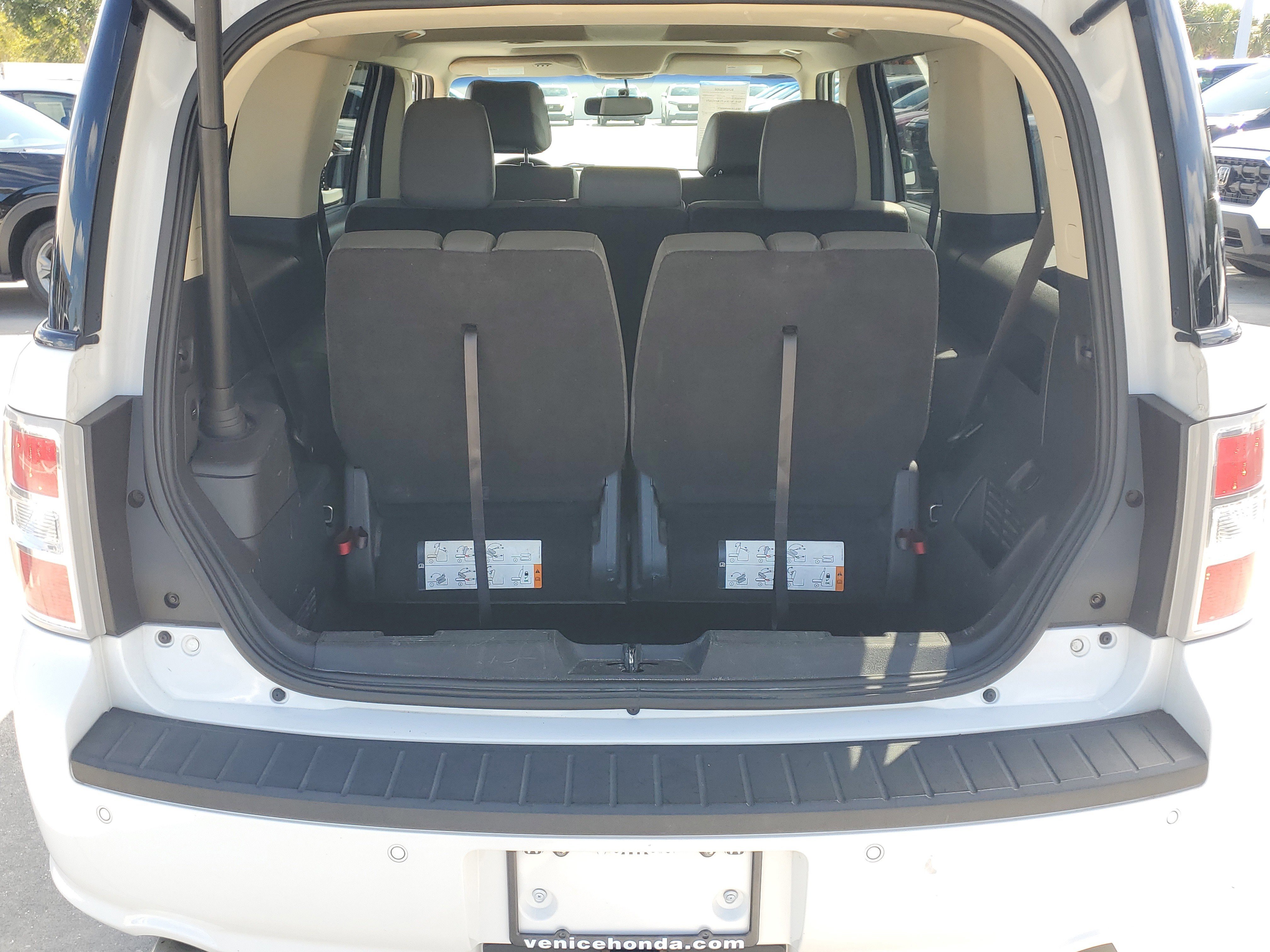 Used 2019 Ford Flex SEL w/ Equipment Group 202A AWD/4WD image 9