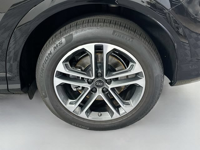 Used 2025 Audi Q5 Prestige AWD/4WD image 29