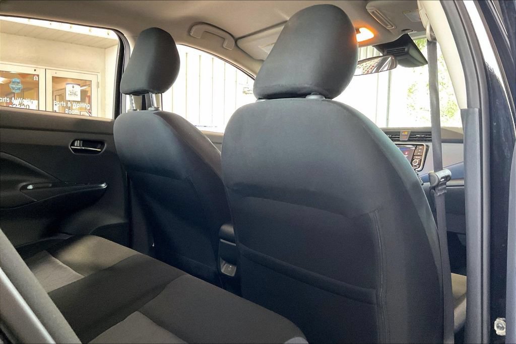 Used 2025 Nissan Versa SV FWD image 19