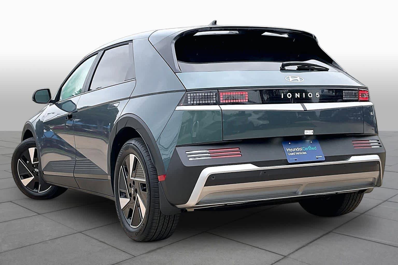 Certified 2026 Hyundai Ioniq 5 SEL RWD image 11