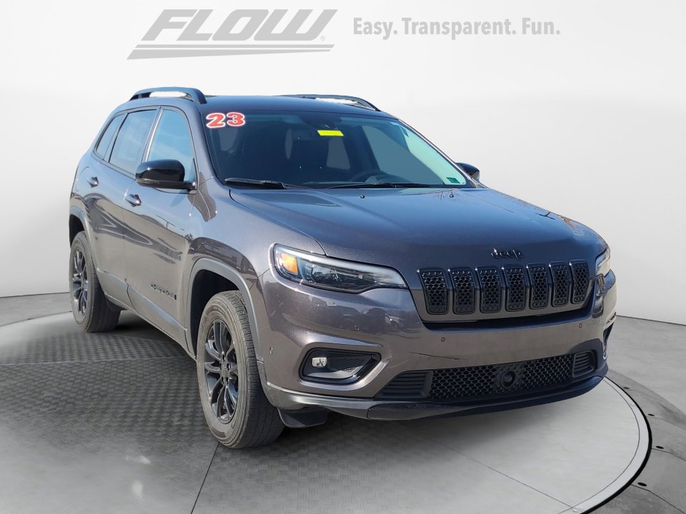 Used 2023 Jeep Cherokee Altitude Lux image 1