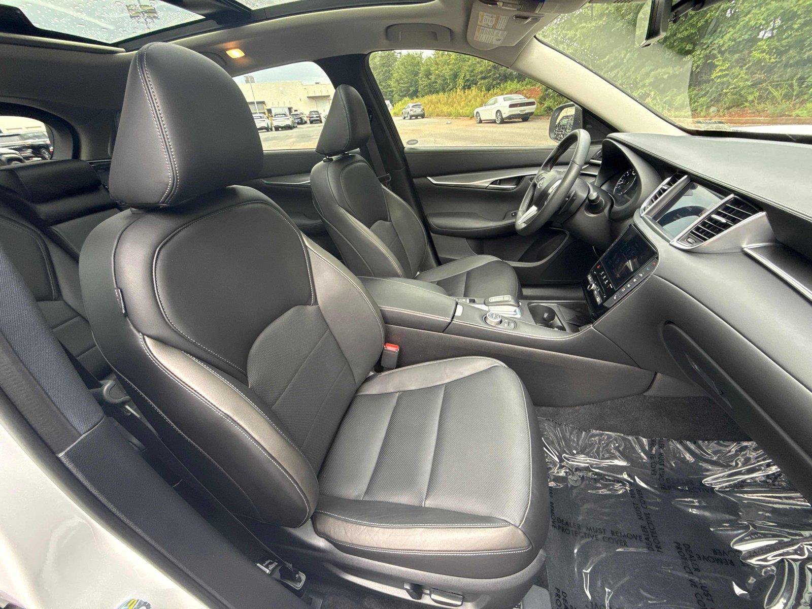 Used 2025 INFINITI QX50 Luxe AWD/4WD image 26