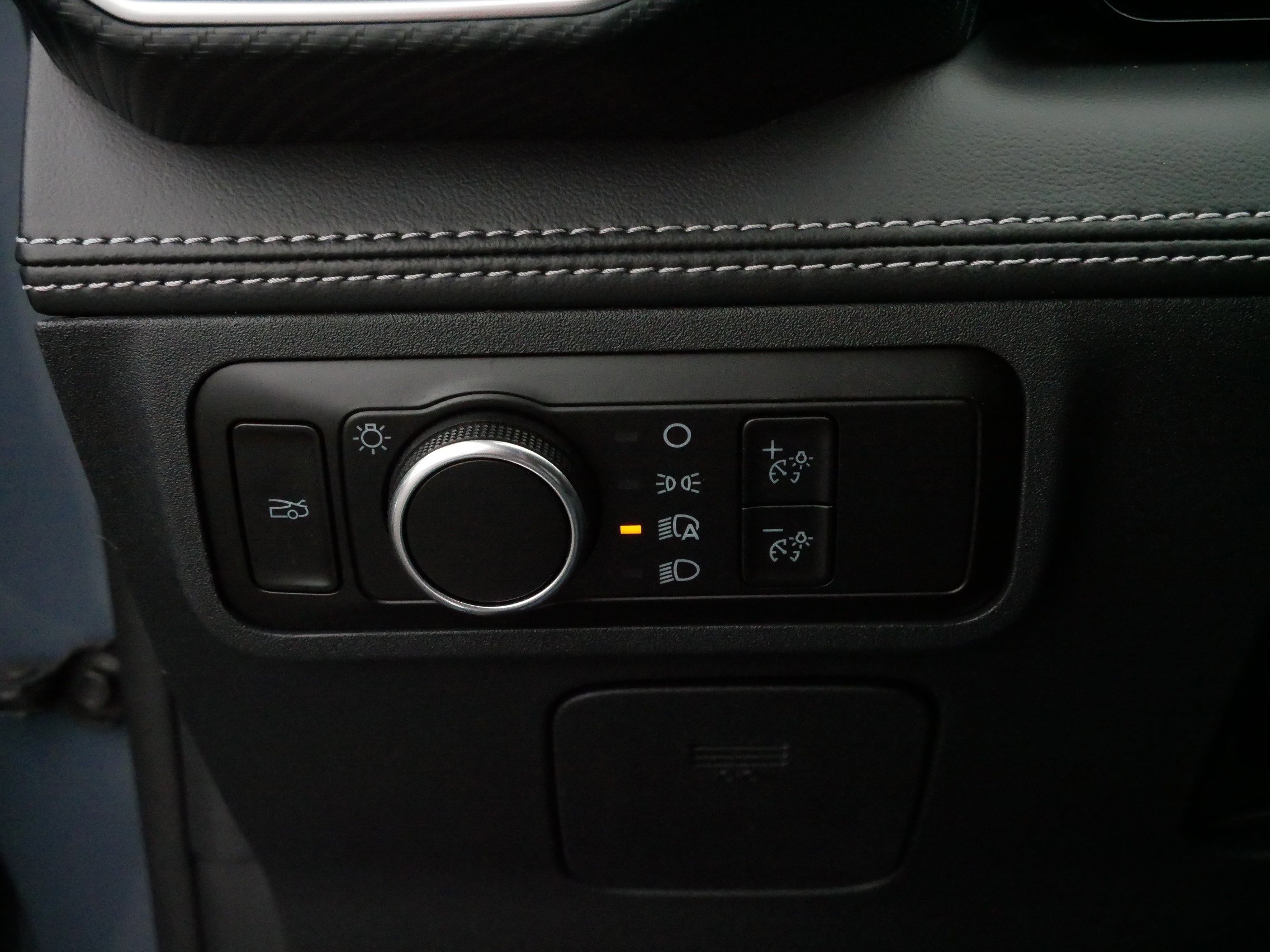 Used 2025 Ford Mustang Premium image 27