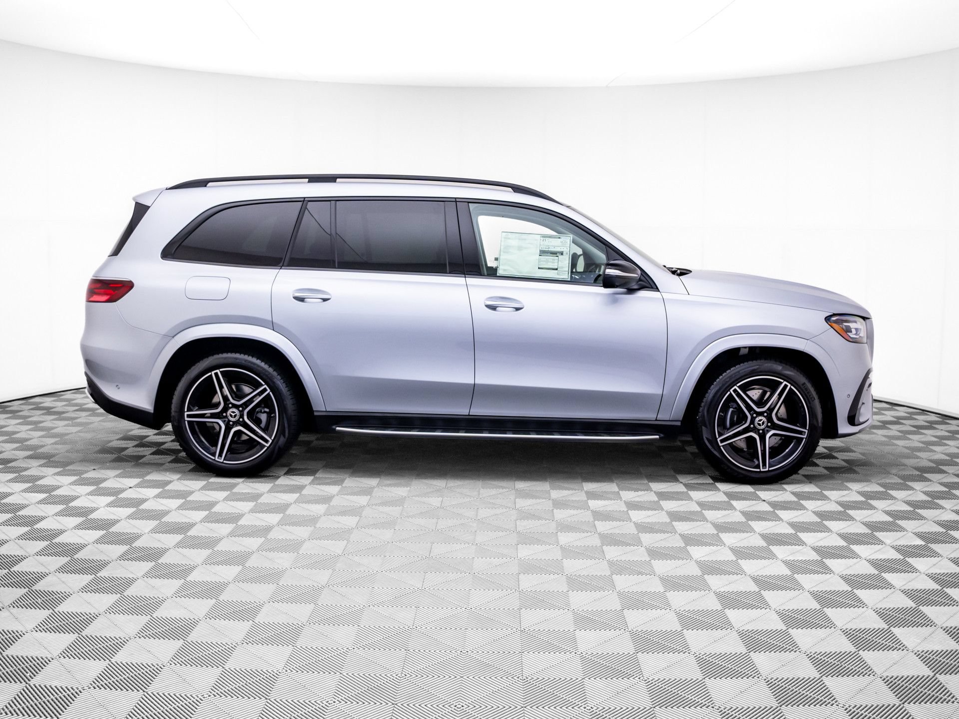 New 2026 Mercedes-Benz GLS 450 4MATIC image 6