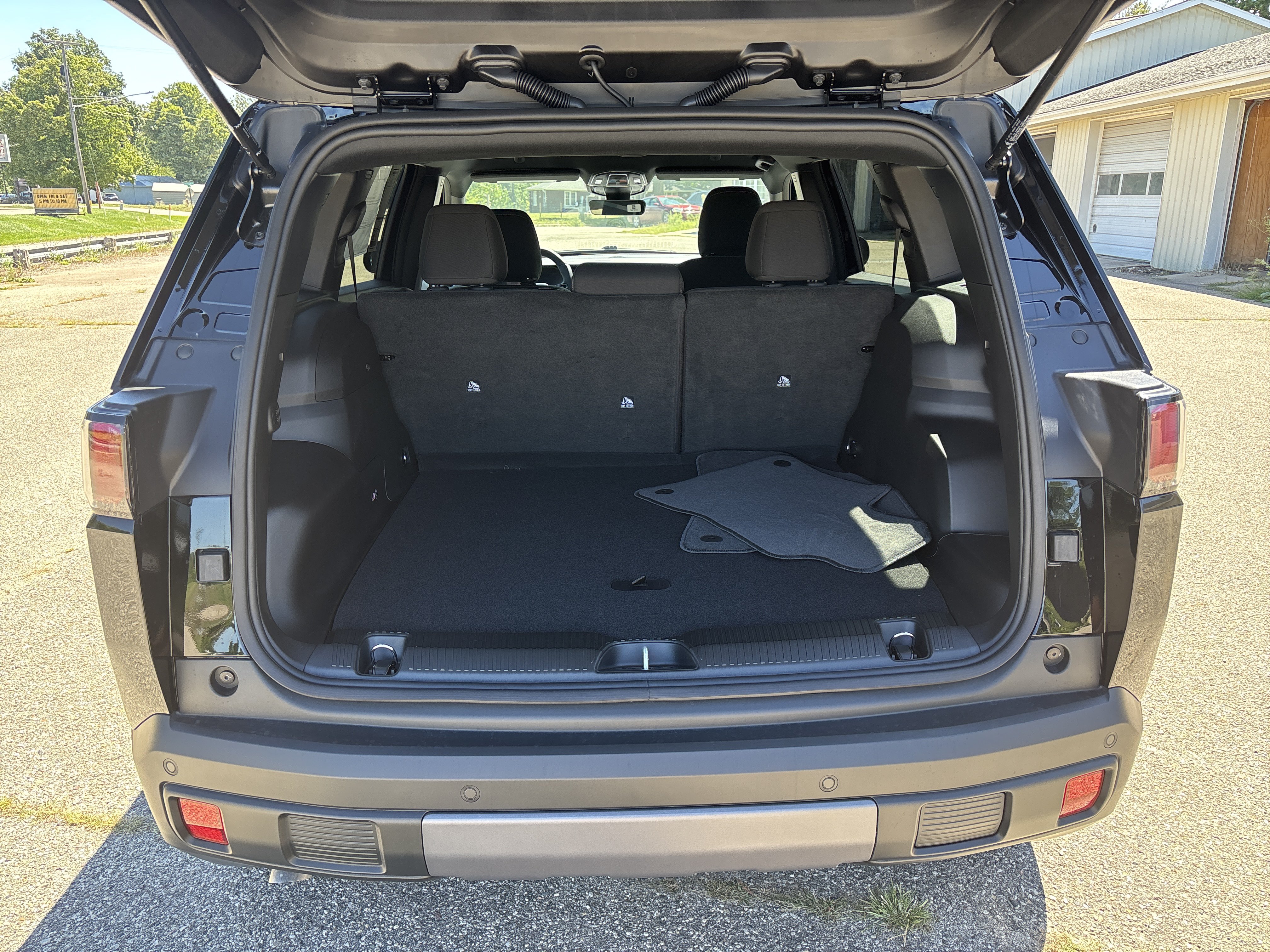 New 2026 Jeep Cherokee Laredo AWD/4WD image 5
