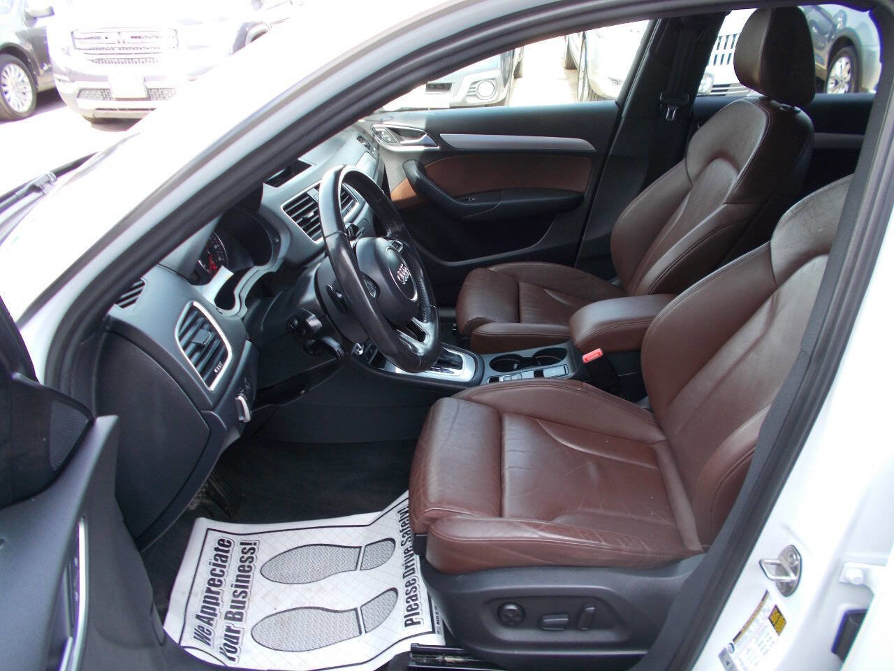 Used 2015 Audi Q3 2.0T Premium Plus w/ Sport Package image 10