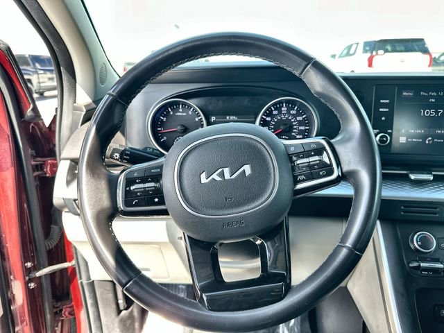 Used 2024 Kia Carnival LX image 11