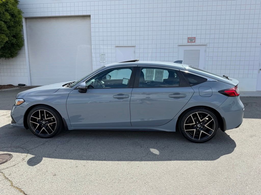 Used 2022 Honda Civic Sport Touring image 3