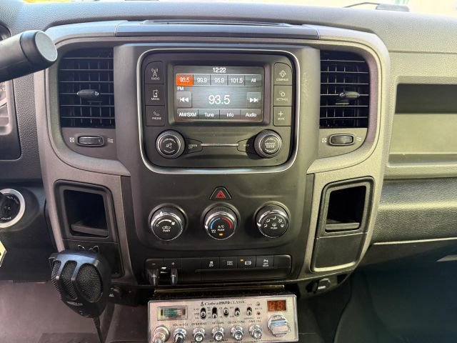 Used 2018 RAM 2500 Tradesman w/ Chrome Appearance Group image 32