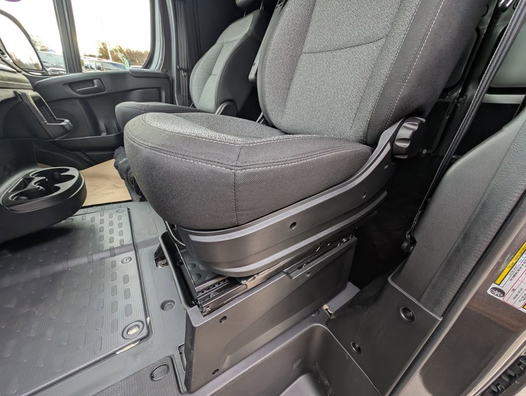 New 2026 RAM ProMaster 1500 w/ Quick Order Package 22G SLT image 15