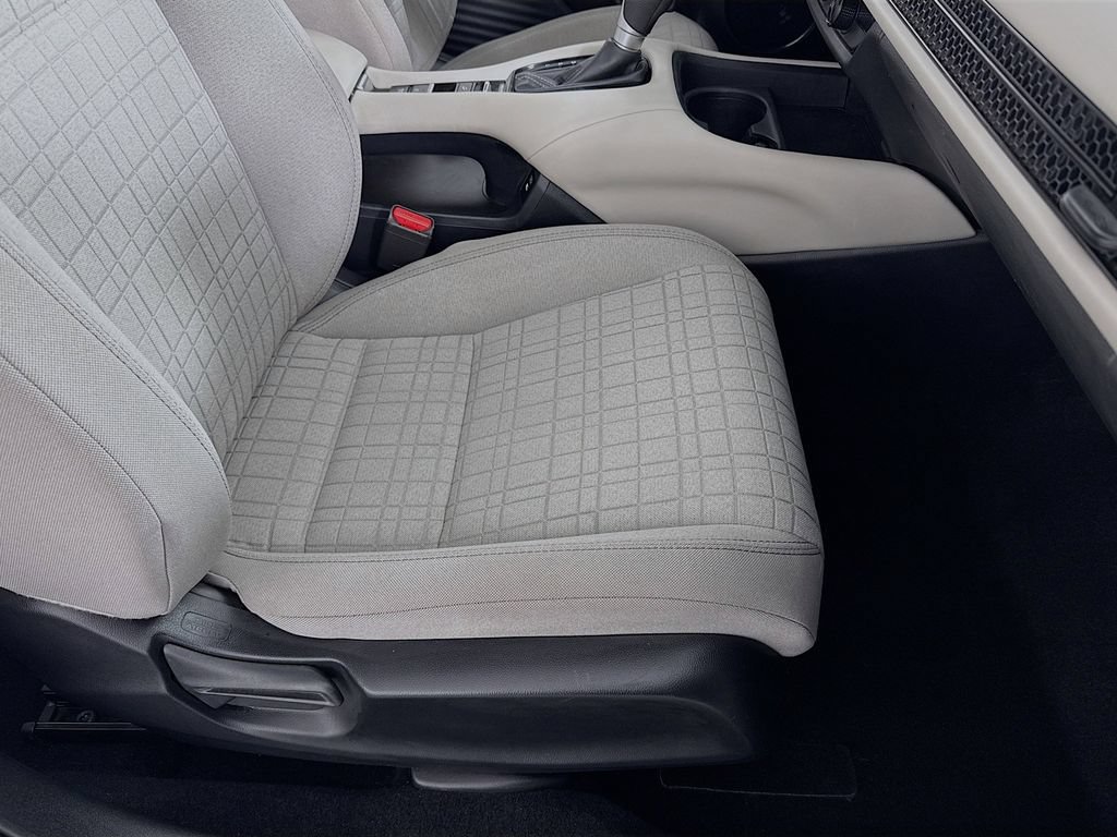 Certified 2024 Honda HR-V LX image 35