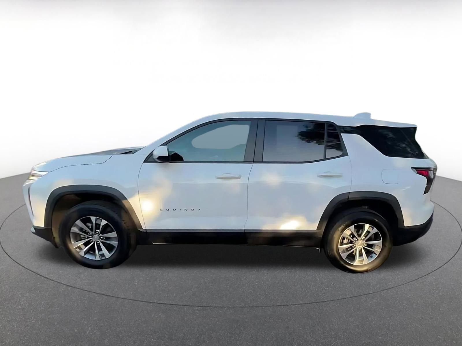 Used 2025 Chevrolet Equinox LT image 9