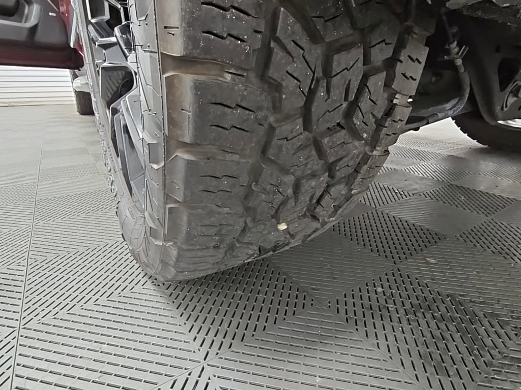 Used 2022 GMC Yukon XL Denali image 50