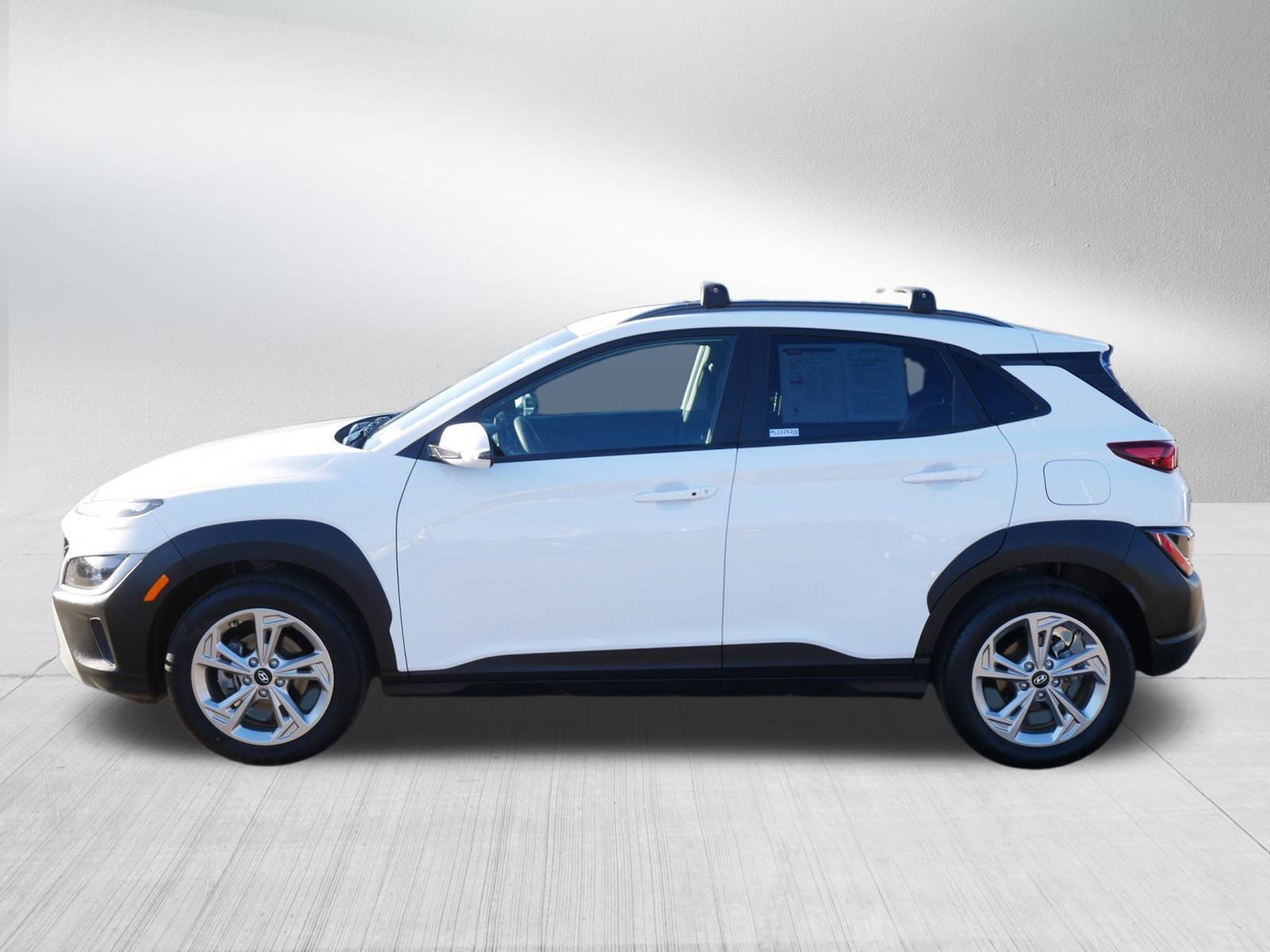 Used 2023 Hyundai Kona SEL image 4