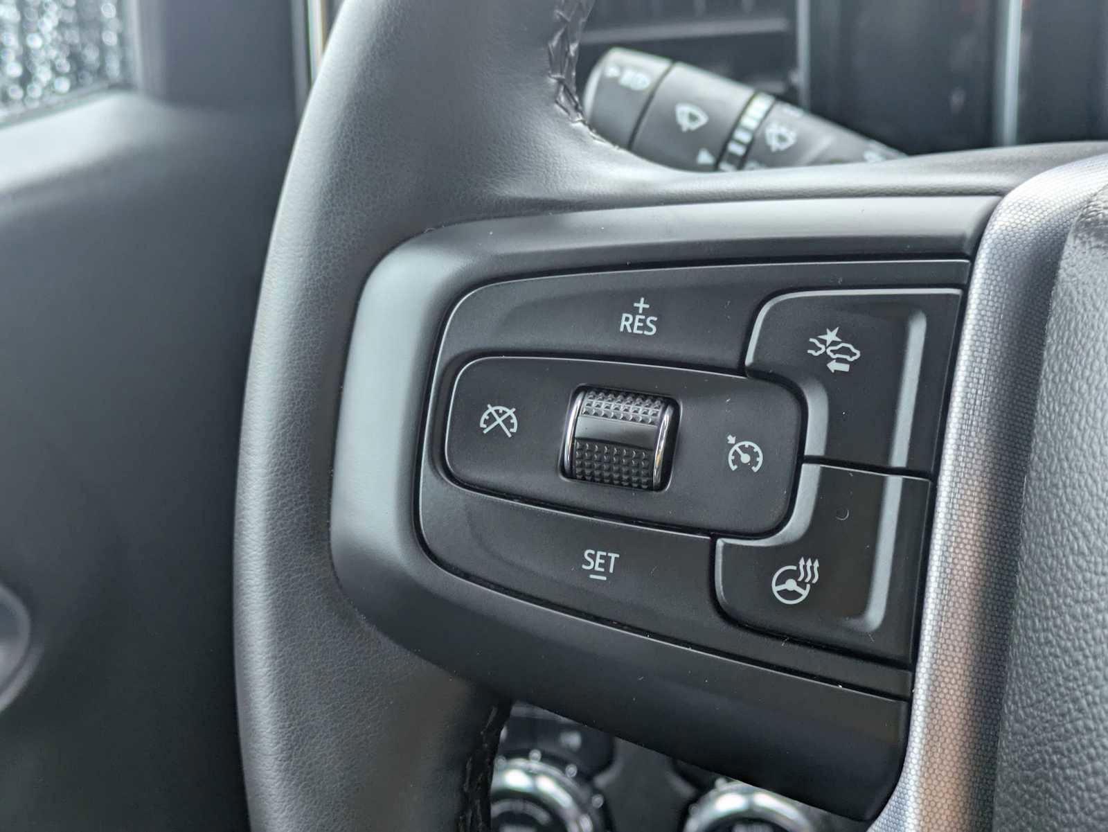 Used 2024 GMC Sierra 1500 Elevation image 25