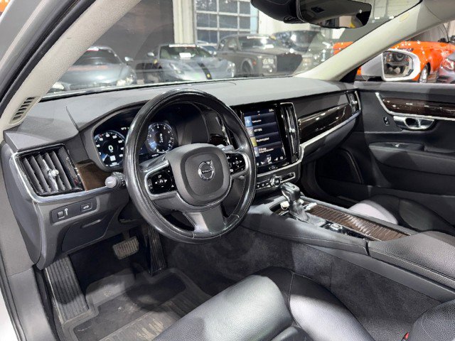 Used 2018 Volvo S90 T5 Momentum w/ Convenience Package image 8