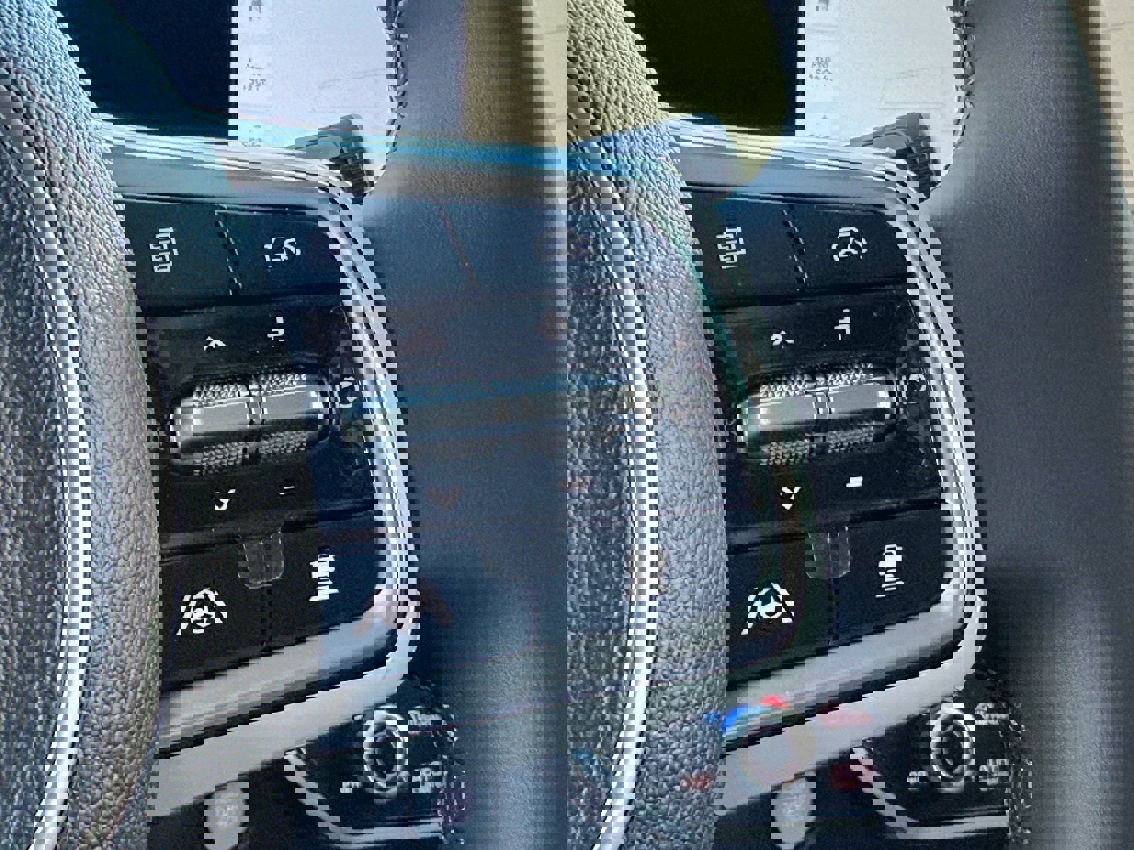 New 2026 Kia Carnival EX image 24