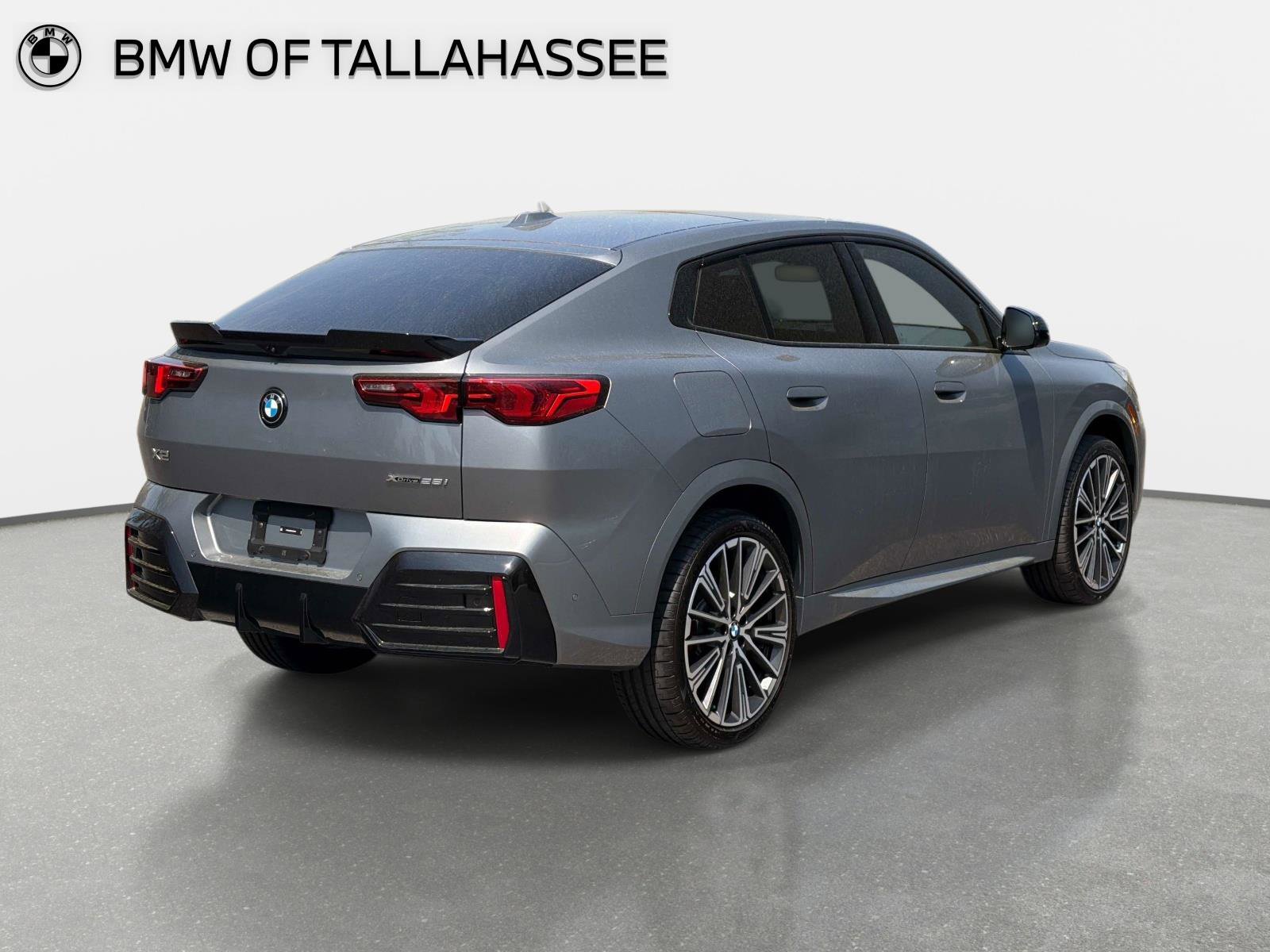 Used 2025 BMW X2 xDrive28i w/ Technology Package image 5