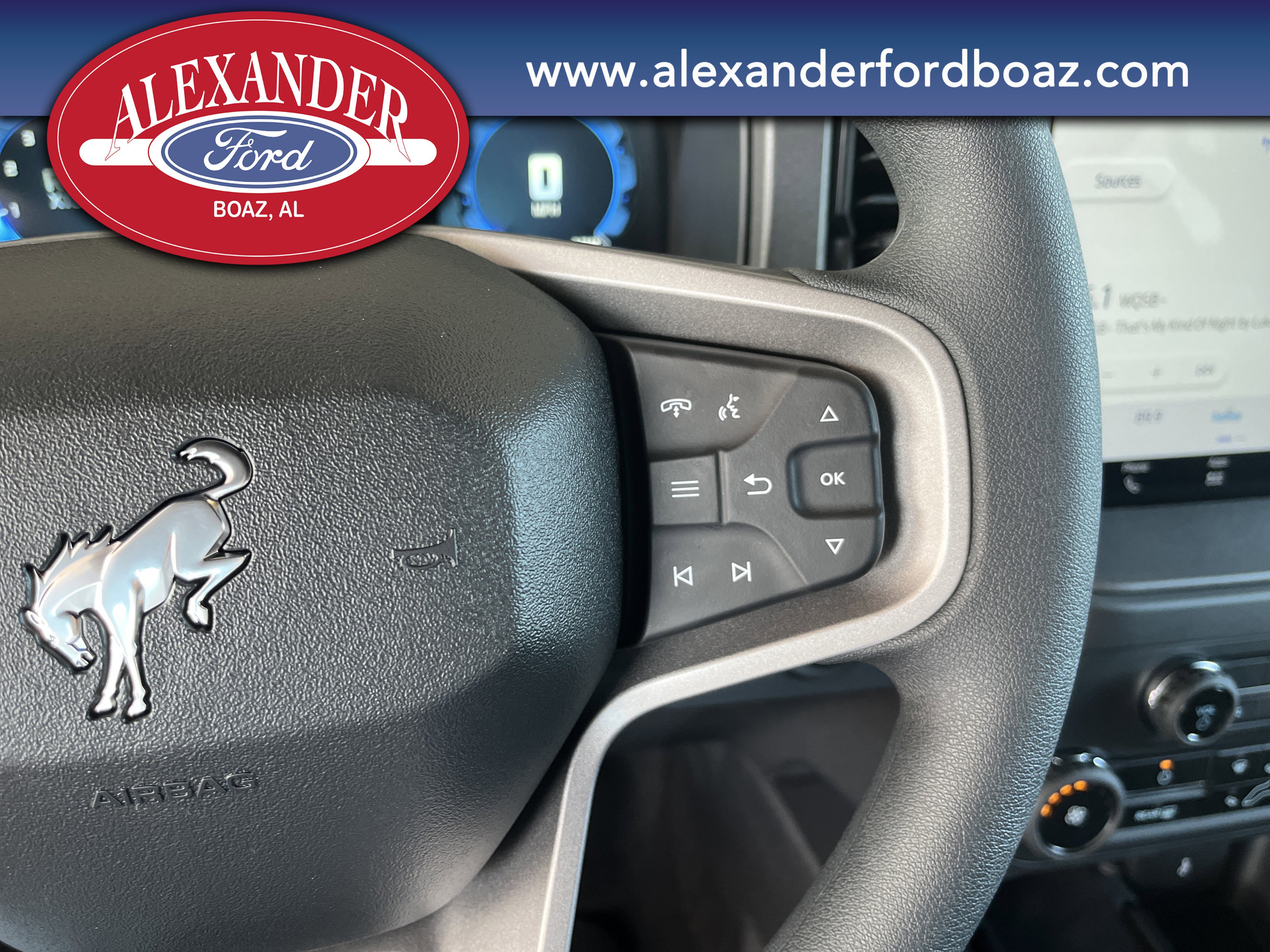 New 2025 Ford Bronco 4-Door image 25