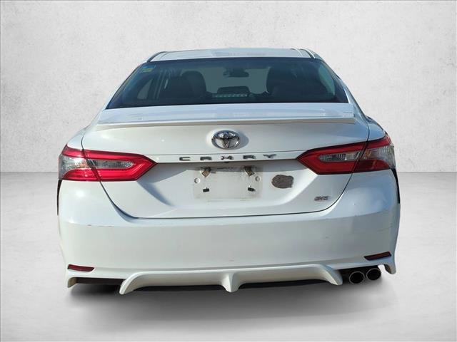 Used 2018 Toyota Camry SE FWD image 6