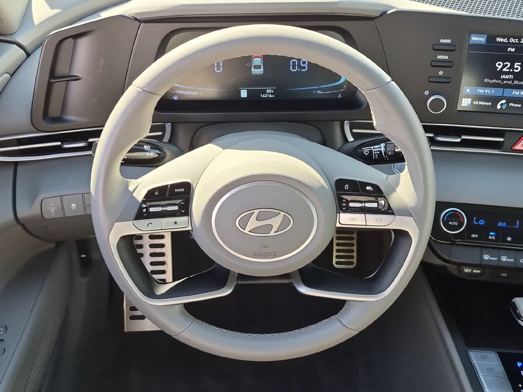 Used 2026 Hyundai Elantra Sport FWD image 23