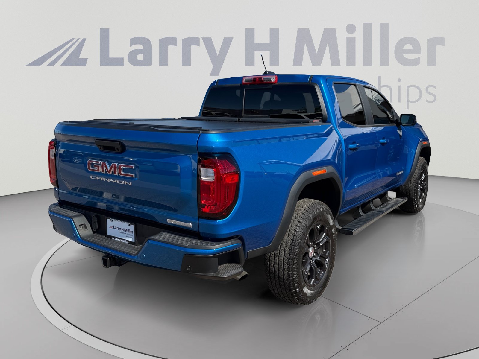 Used 2024 GMC Canyon Elevation w/ Convenience Package RWD image 5