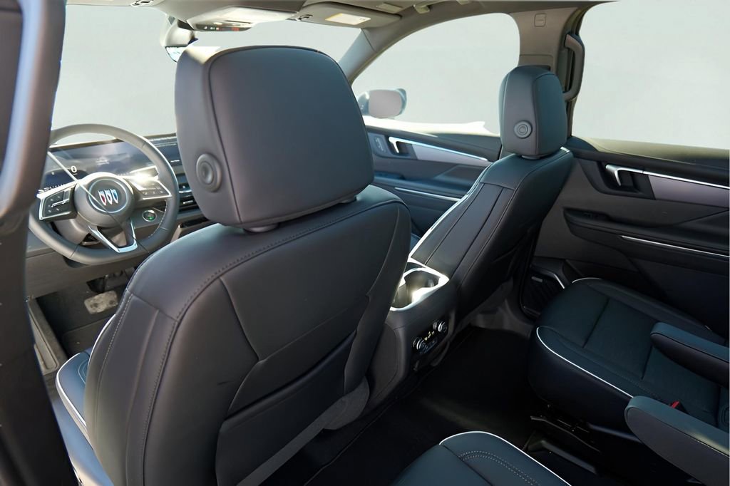 New 2026 Buick Enclave Sport Touring w/ Power Package FWD image 21