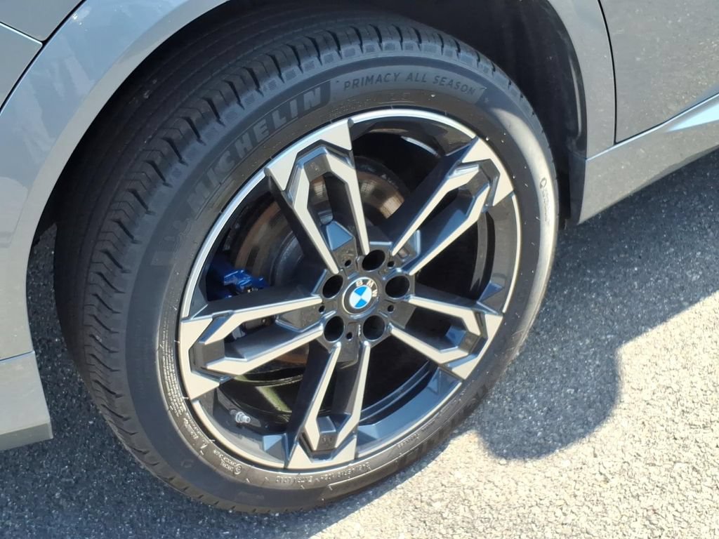 Used 2025 BMW X2 xDrive28i AWD/4WD image 7