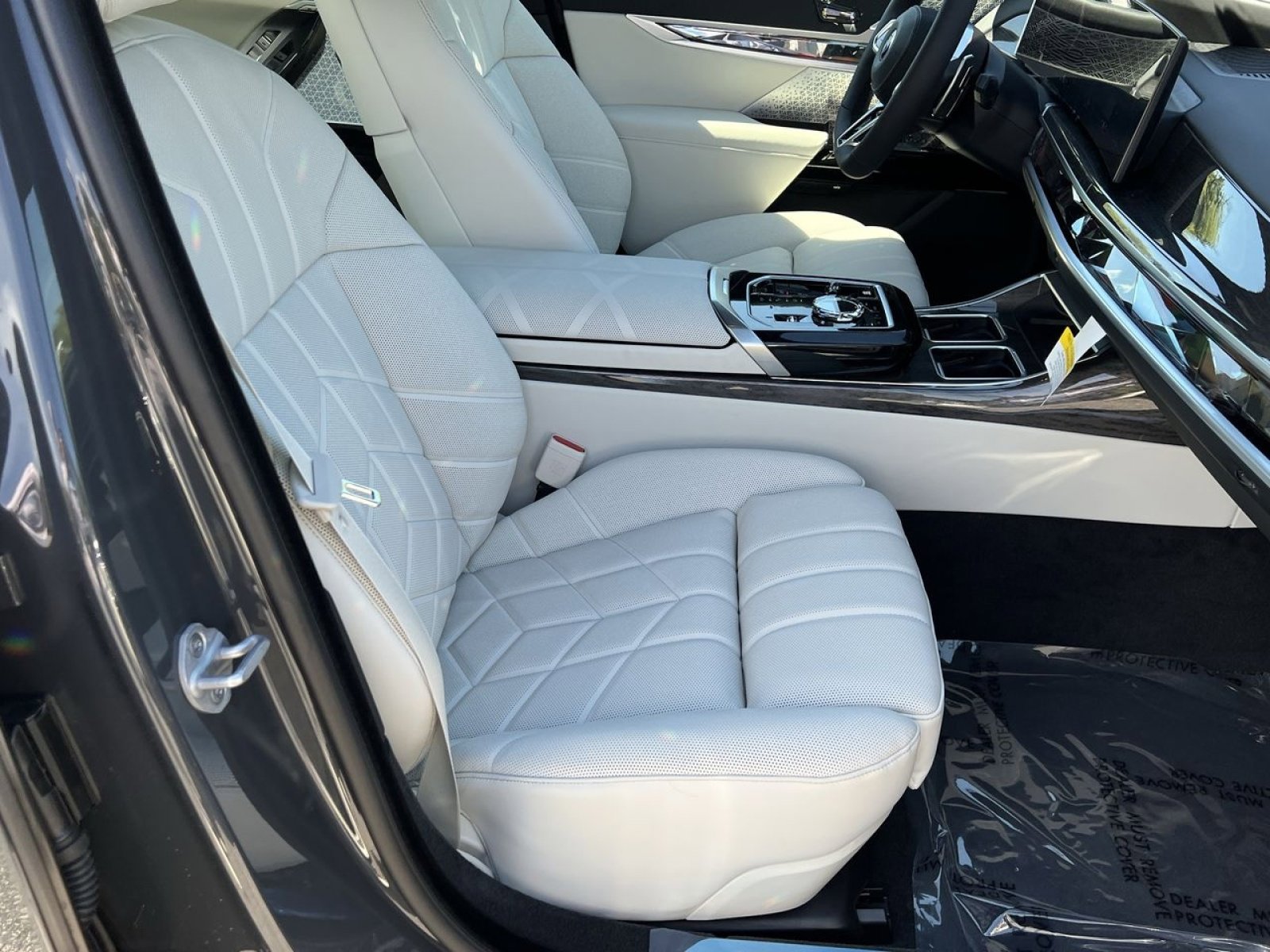 New 2026 BMW 760i xDrive w/ Executive Package AWD/4WD image 26