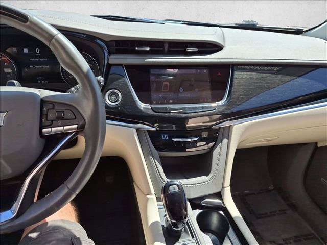 Used 2023 Cadillac XT6 Premium Luxury w/ Technology Package AWD/4WD image 15