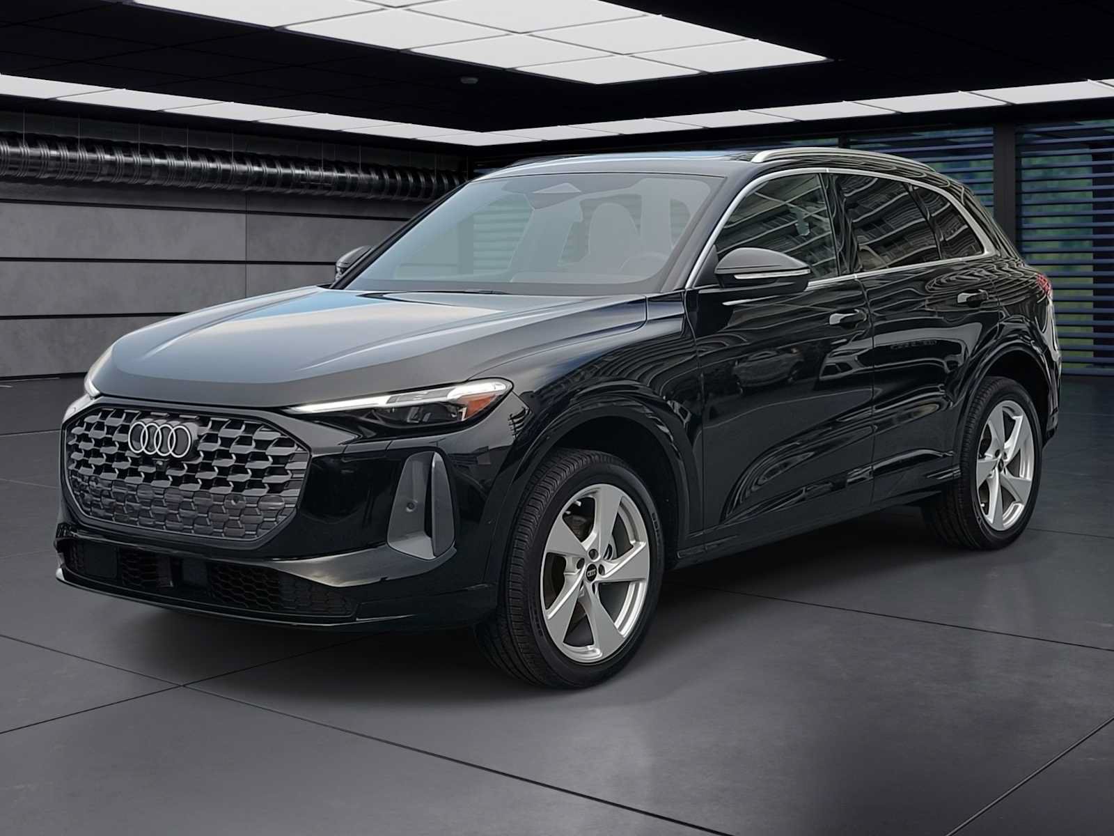 Certified 2025 Audi Q5 Premium Plus w/ Premium Plus